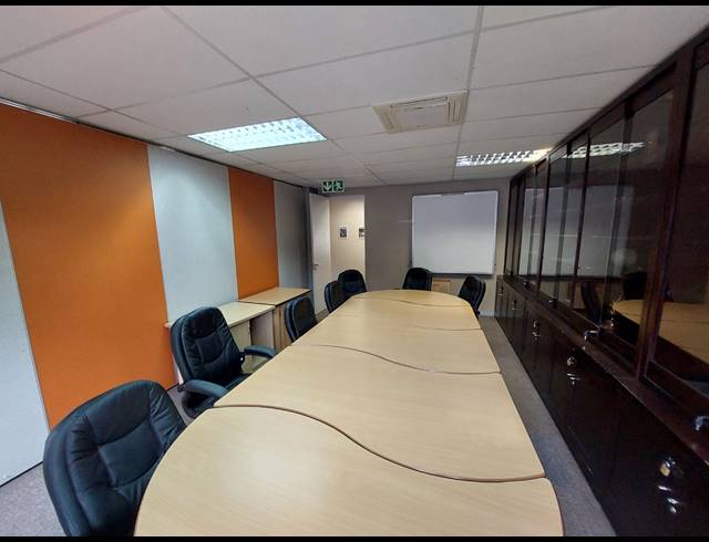 395M² OFFICE TO LET IN GREENSTONE HILL